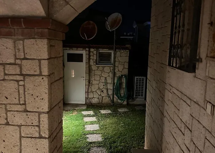 Alacati Stone House Fun - With Private Pool Villa *