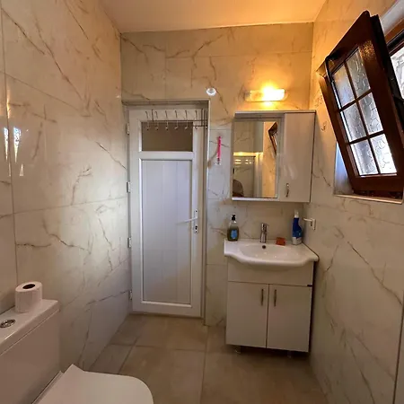 Alacati Stone House Fun - With Private Pool Βίλα *