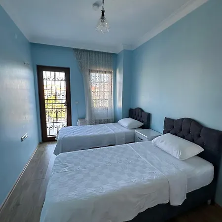 Βίλα Alacati Stone House Fun - With Private Pool *