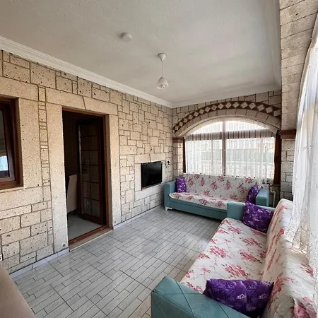 Βίλα Alacati Stone House Fun - With Private Pool