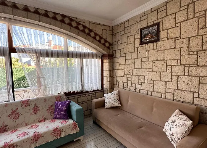 Alacati Stone House Fun - With Private Pool فيلة *